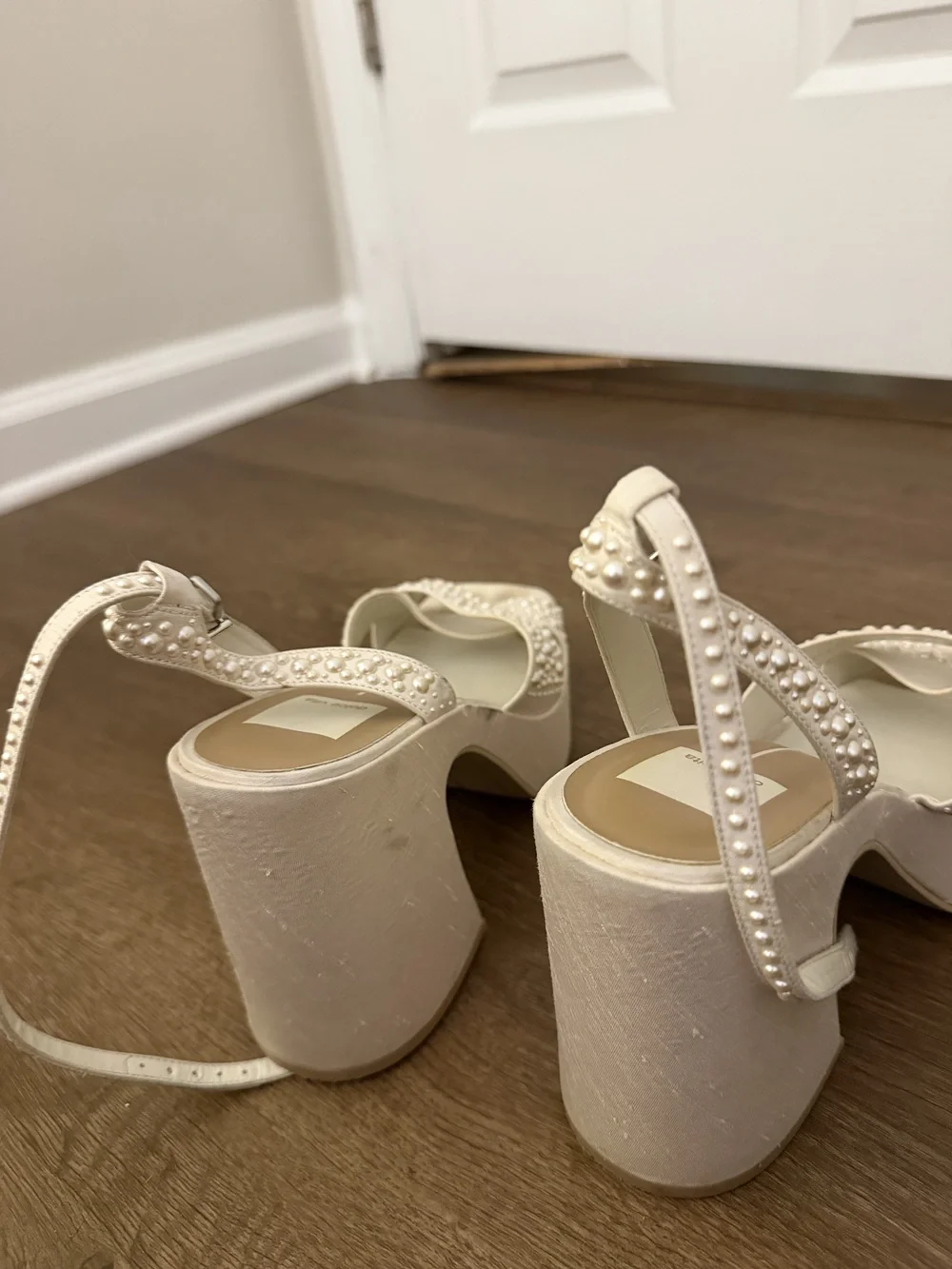 Dolce Vita Ivory Pearl Platform Block Heel Sandals Size 8.5